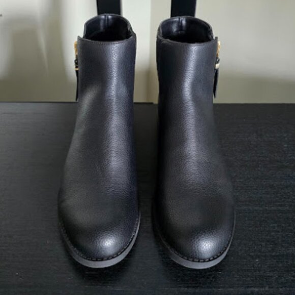 NIB Michael Kors Britt Faux Leather 1" Heel Round Toe Side Zip Ankle Bootie - Picture 6 of 14